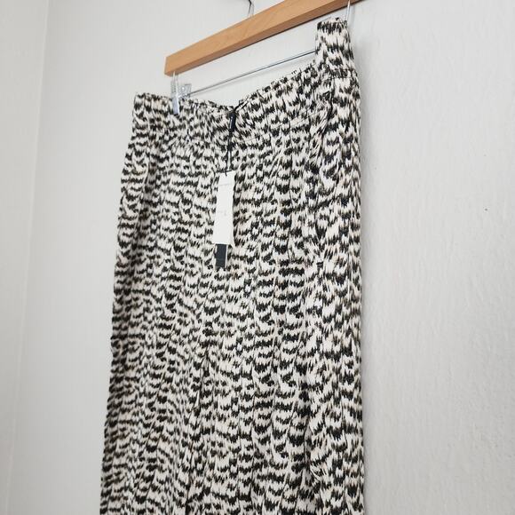 NEW Tahari Cream Black Abstract Print Wide Leg Pant - Picture 4 of 8